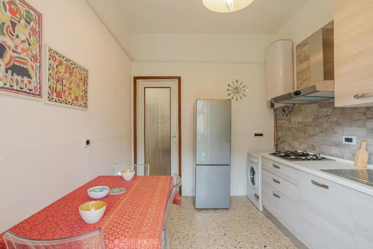 Lovely & Quiet Apartment - With Balcony & Parking Côme